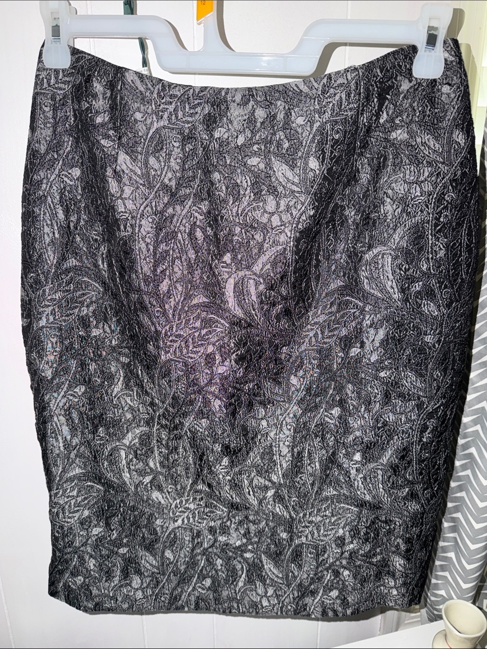Maggy London Black Textured Floral Pencil Skirt
